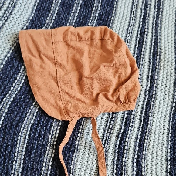 Lemon Kids Set in Warm Brown, Bonnet And Bubble Romper - Picture 8 of 10